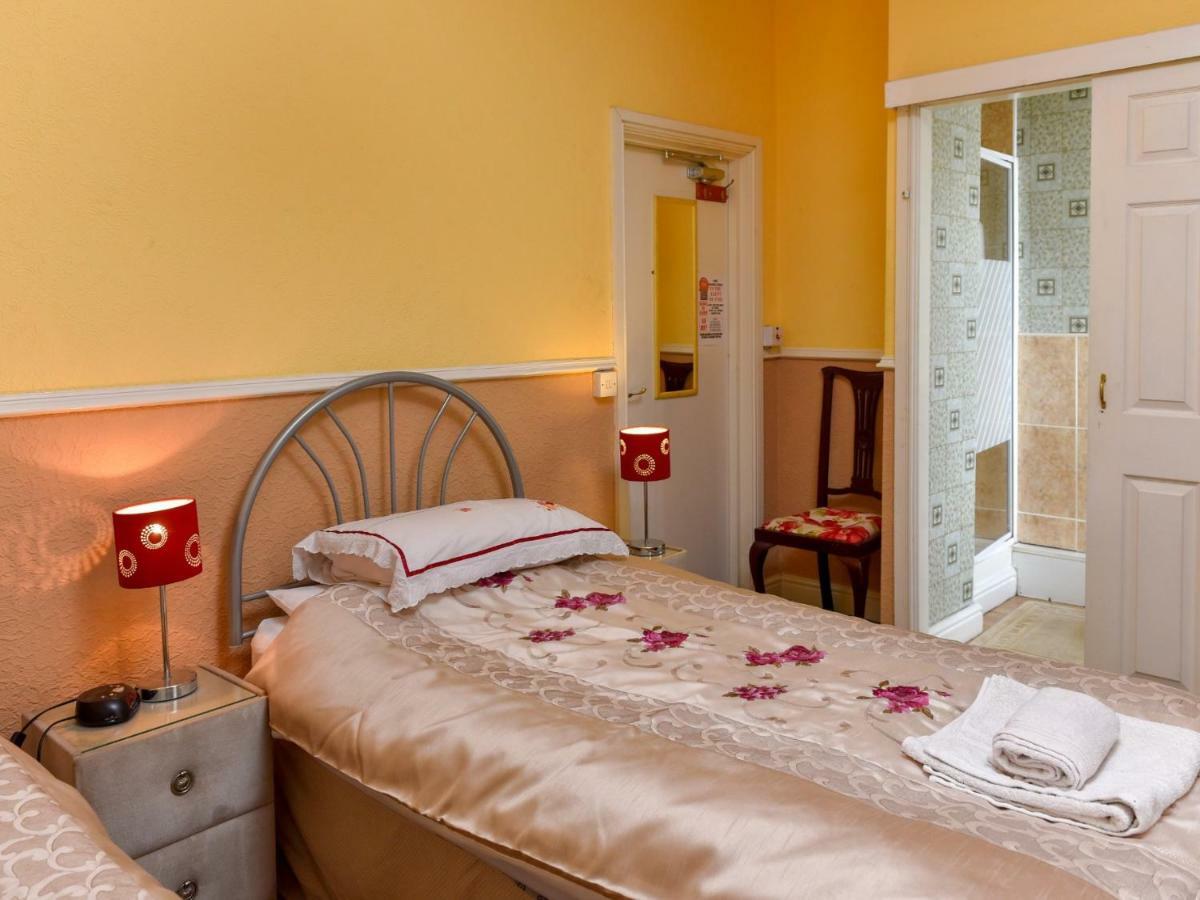 The Warren Guest House Καρλάιλ Εξωτερικό φωτογραφία